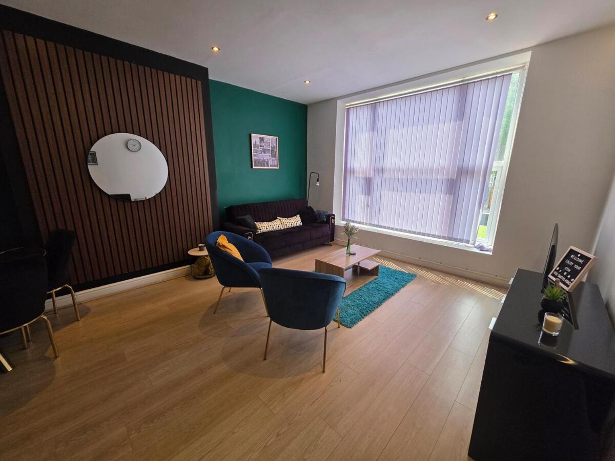 Deluxe 2br Near Center - Sleeps 6 Apartment Liverpool